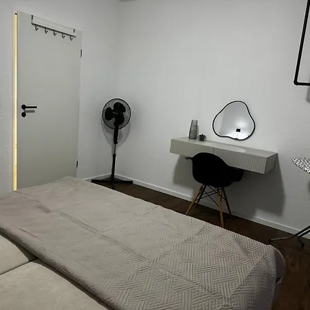Moderne In Ideal Fuer Familien Und Monteure Bis 6 Personen *