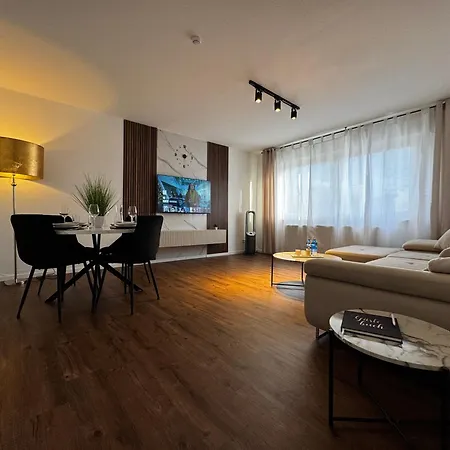 Lage In Marl! Neu Renovierte Bis 6 Person Apartment *