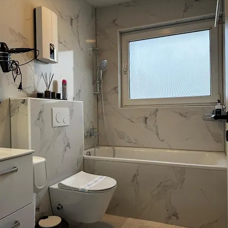 Apartmán Moderne In Ideal Fuer Familien Und Monteure Bis 6 Personen