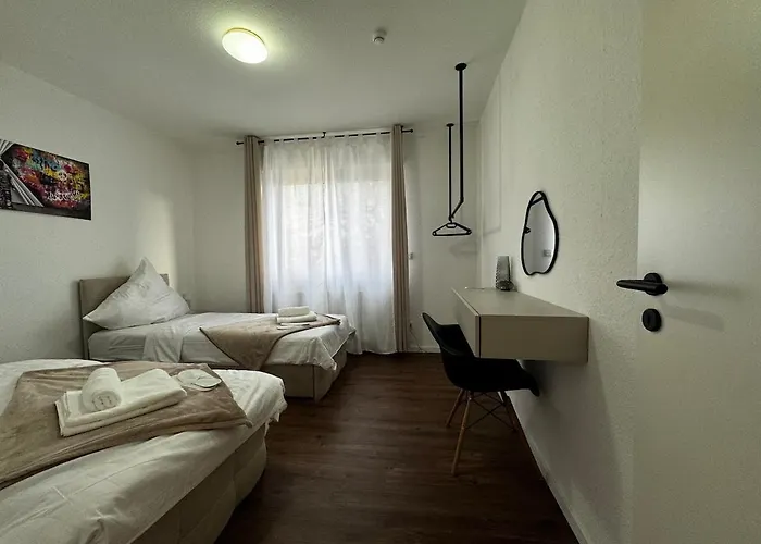 Moderne In Ideal Fuer Familien Und Monteure Bis 6 Personen 公寓 *