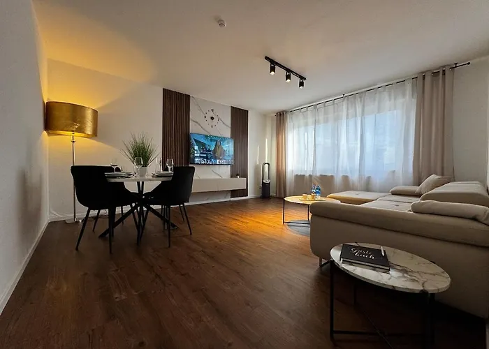 Moderne In Ideal Fuer Familien Und Monteure Bis 6 Personen مارل